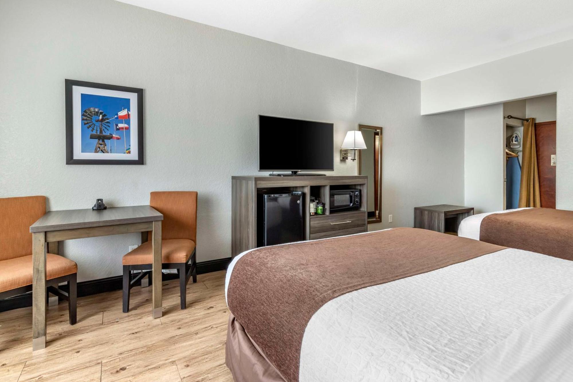 Best Western Plus Victoria Inn & Suites Esterno foto