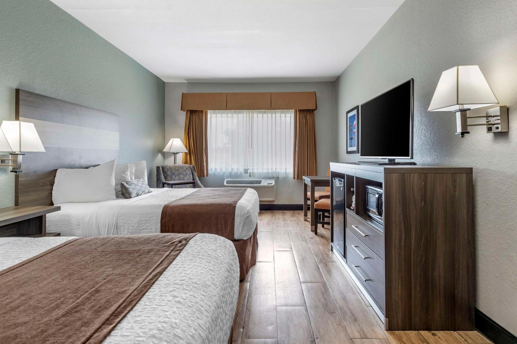 Best Western Plus Victoria Inn & Suites Esterno foto